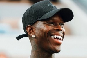 米乐app-这次是人生赢家了！施罗德：在巴黎玩了几天 该去美国签约了