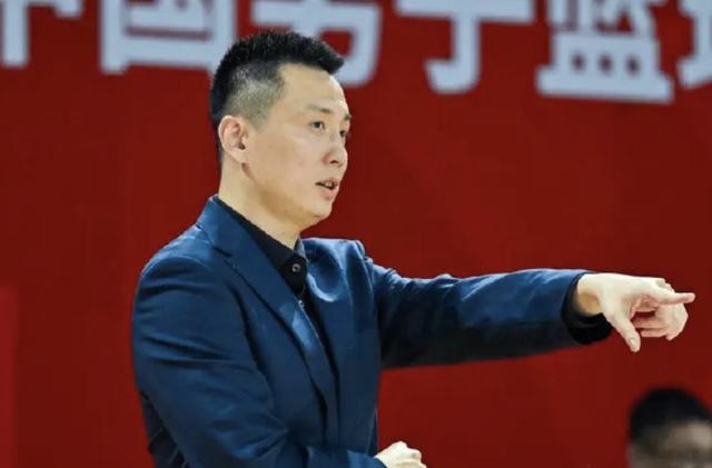 米乐下载-卢伟：北京虽缺兵少将但阵容深厚；队伍非常团结这一点很重要