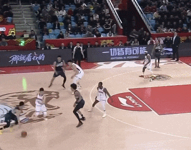 米乐下载-啊！袭裆2米25大中锋！广东队昔日三冠成员